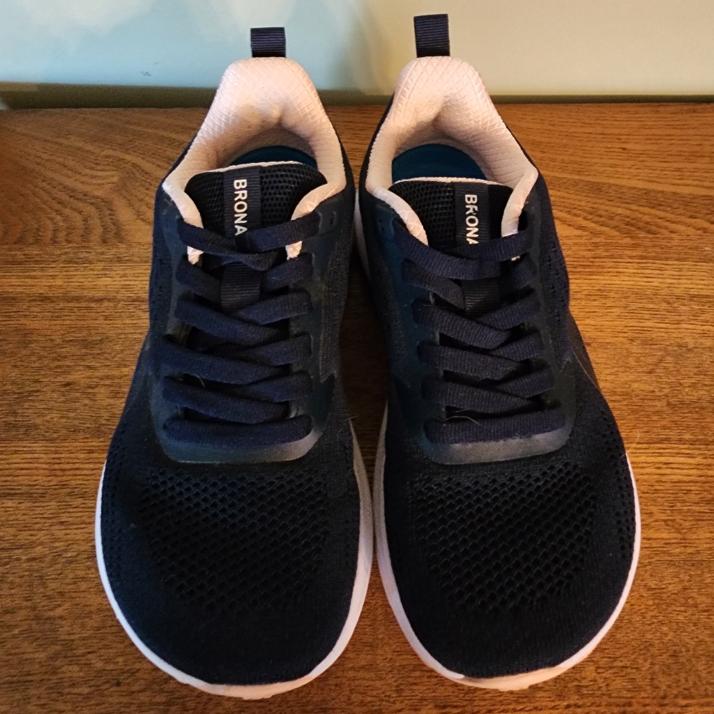Bronax Wide Toe Box Walking Shoes